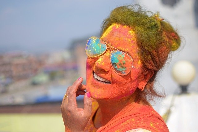 How to Protect Skin in Holi 